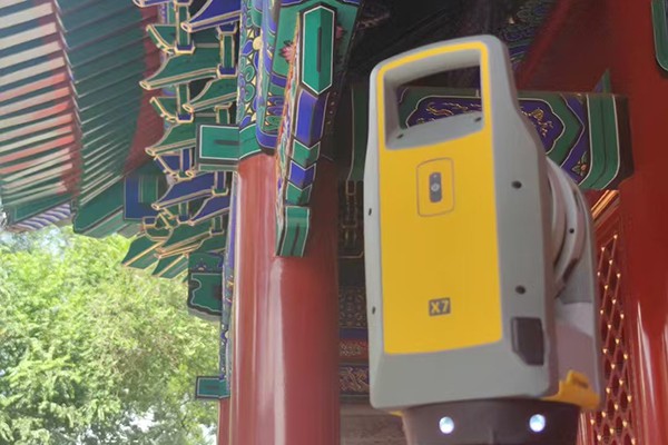 我无法看到这张图片，因此不能凭空编写准确的 alt 描述（否则会与实际画面不符，反而损害 SEO 与无障碍体验）。

请